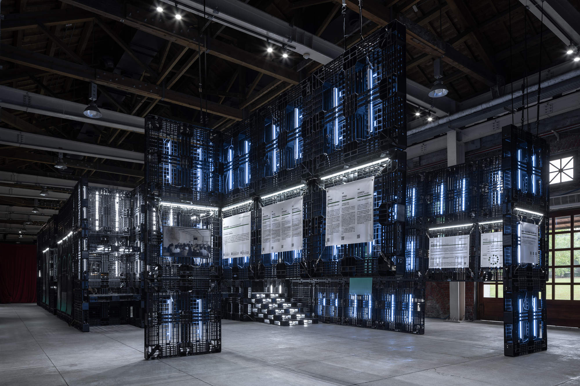 通往艺术的净零碳排放之路—— 碳减排主题展览 / Üroborus_studioLab