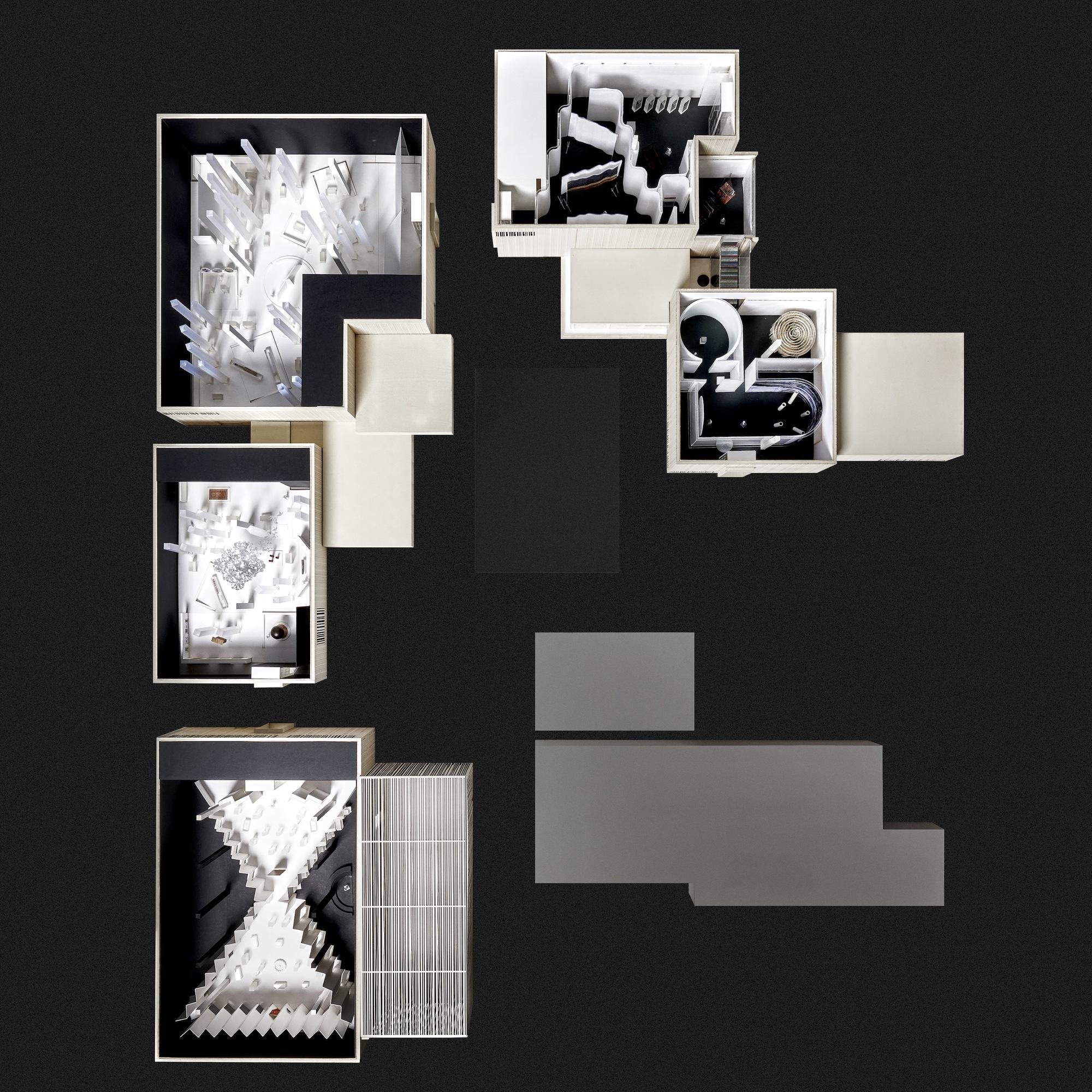 2025 年伊斯兰艺术双年展的场景设计 / OMA