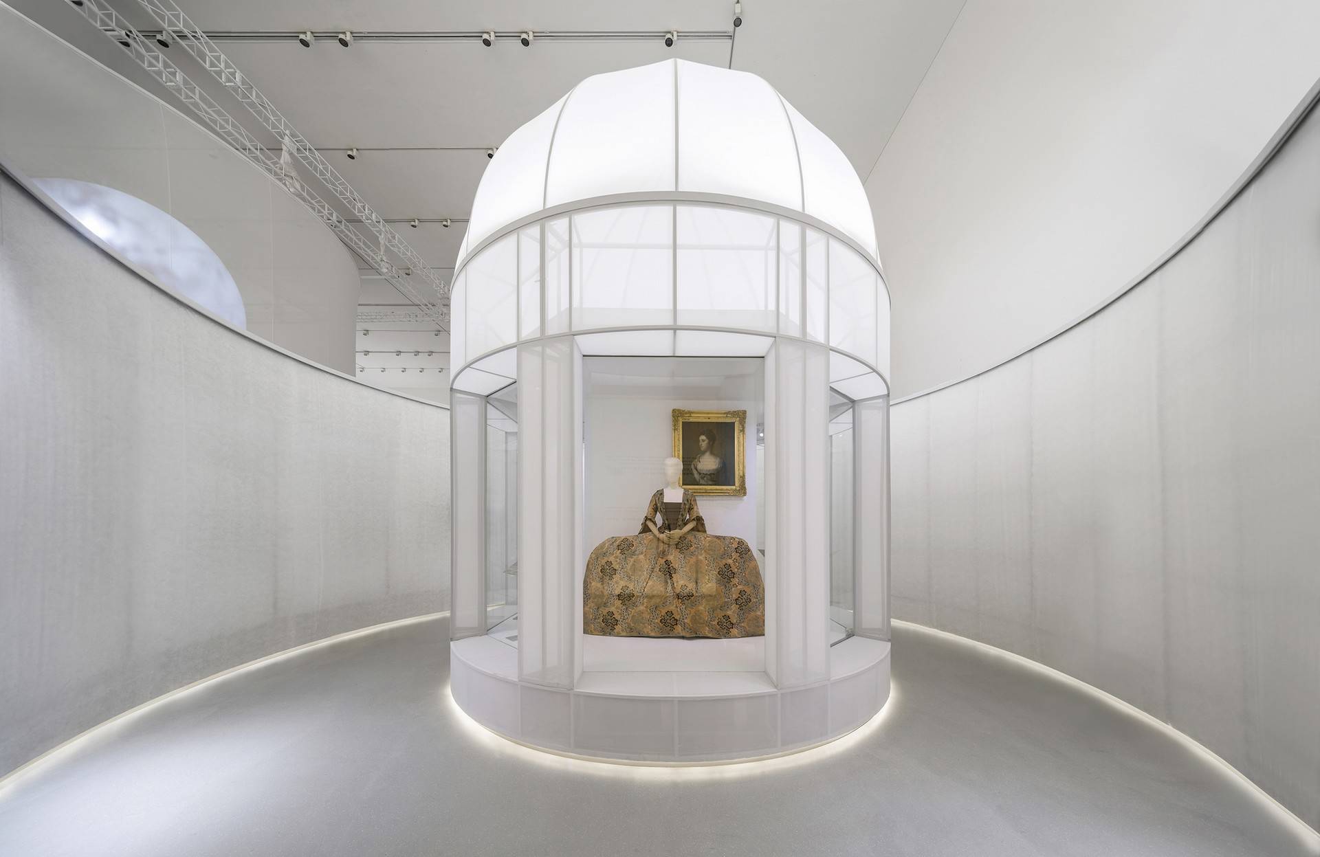 “源于自然的时尚”展览空间设计 / Studio10