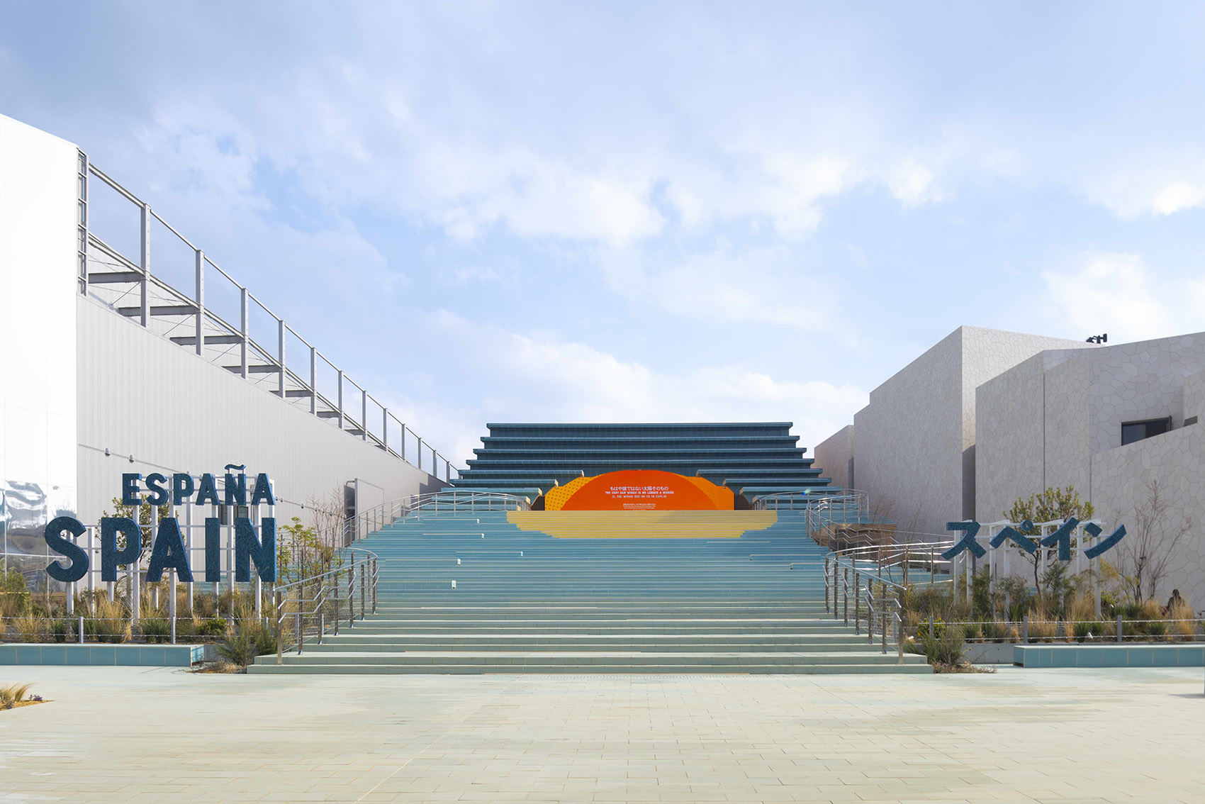 2025大阪世博会西班牙馆: 从“黒潮”出发，开启一场海洋与阳光的沉浸之旅 / ENORME Studio, EXTUDIO, SMART AND GREEN DESIGN