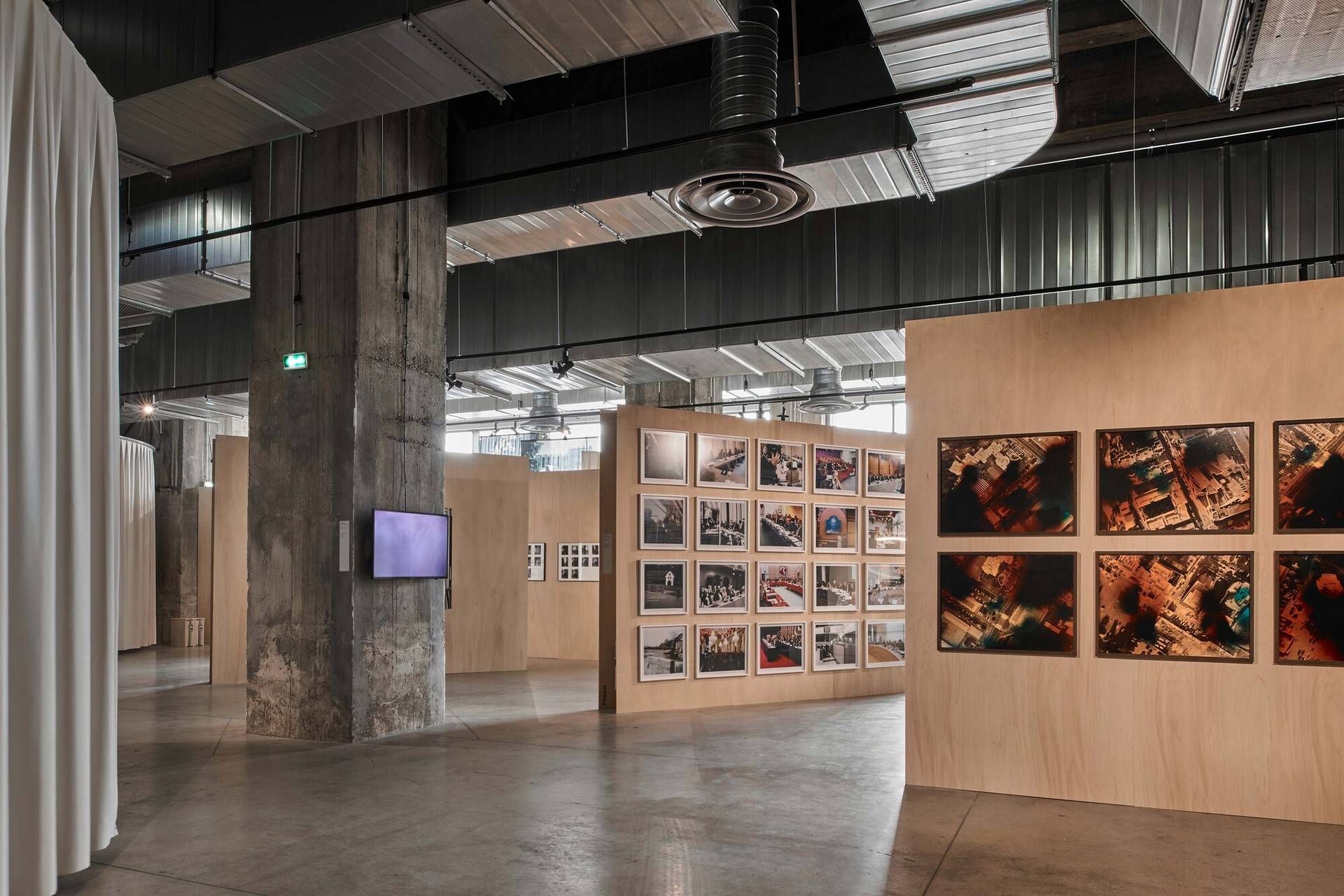 “致敬大巴黎都会区”展览 / Roll