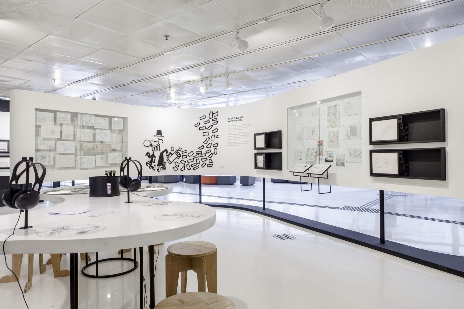 “Ocupação Glauco”漫画艺术展，巴西 / Theresa Faria