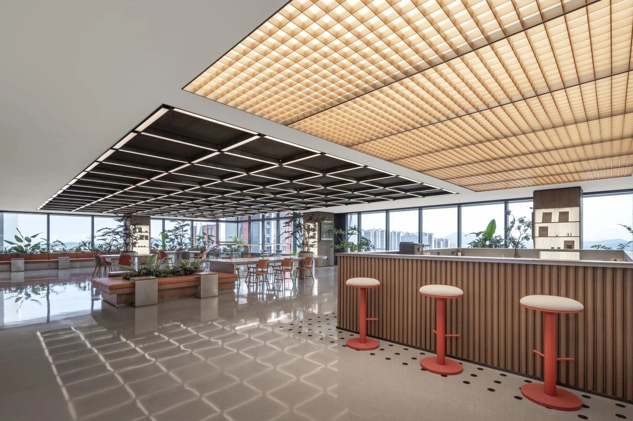 打破传统的四维场景重构：南京华润置地青年展厅室内设计 / 德国HPP建筑事务所