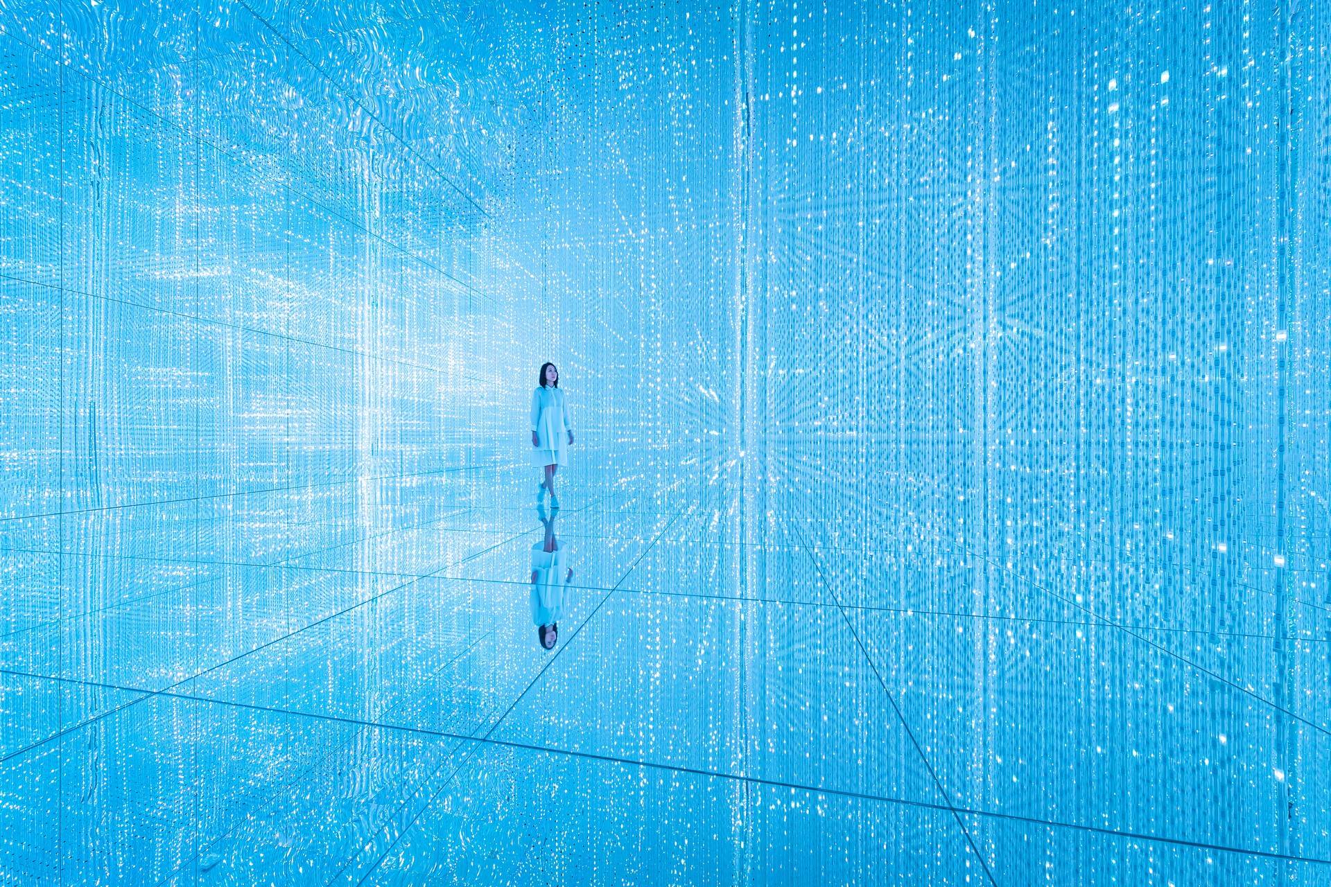 无穷无尽的水晶宇宙 / 澳门teamLab★超自然空间