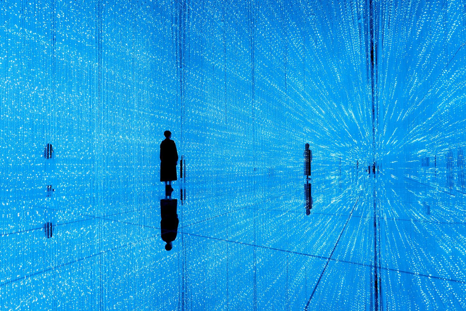 无穷无尽的水晶宇宙 / 澳门teamLab★超自然空间