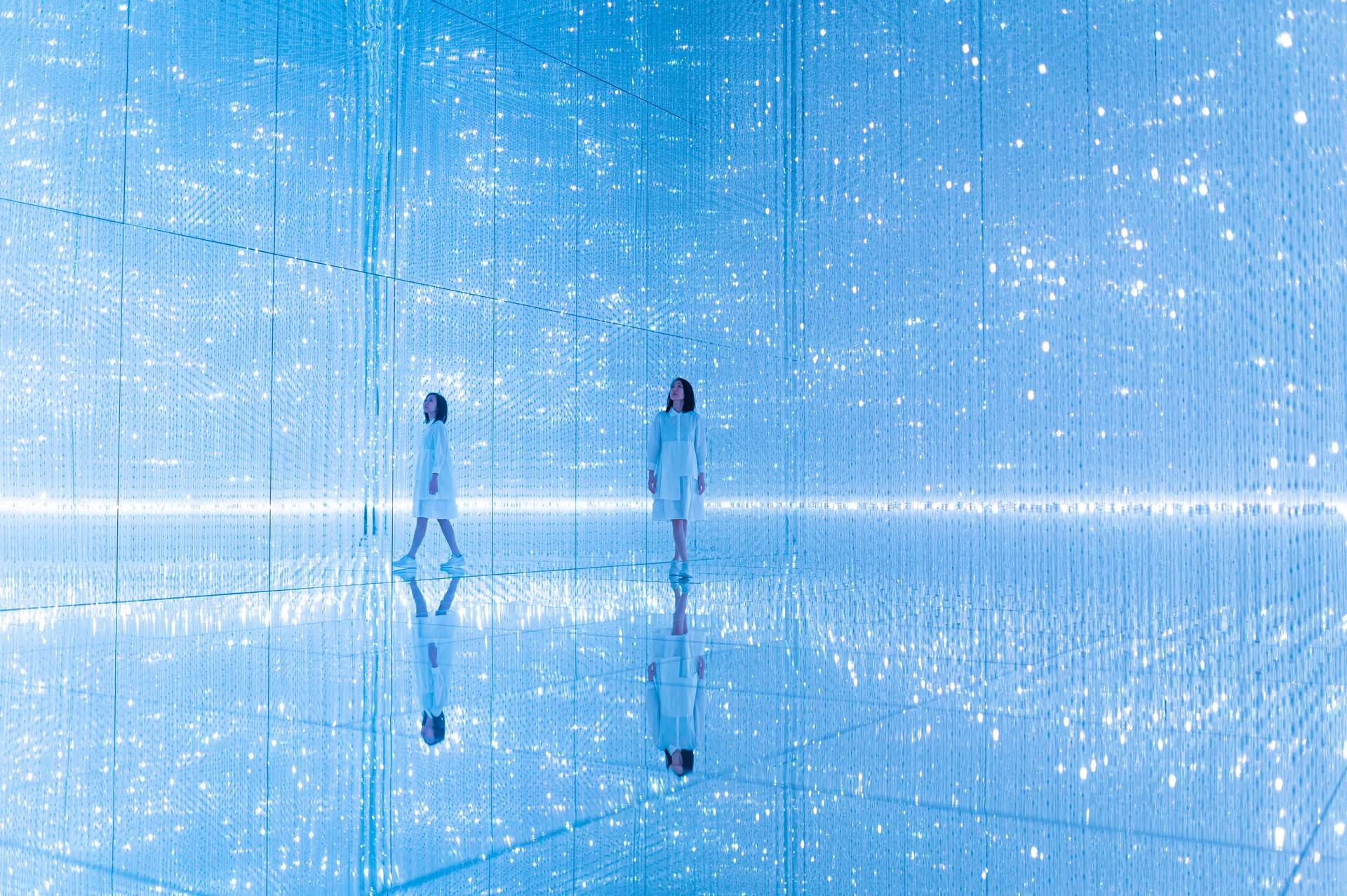 无穷无尽的水晶宇宙 / 澳门teamLab★超自然空间