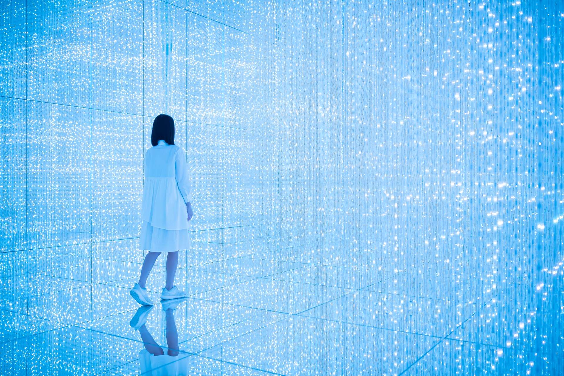 无穷无尽的水晶宇宙 / 澳门teamLab★超自然空间