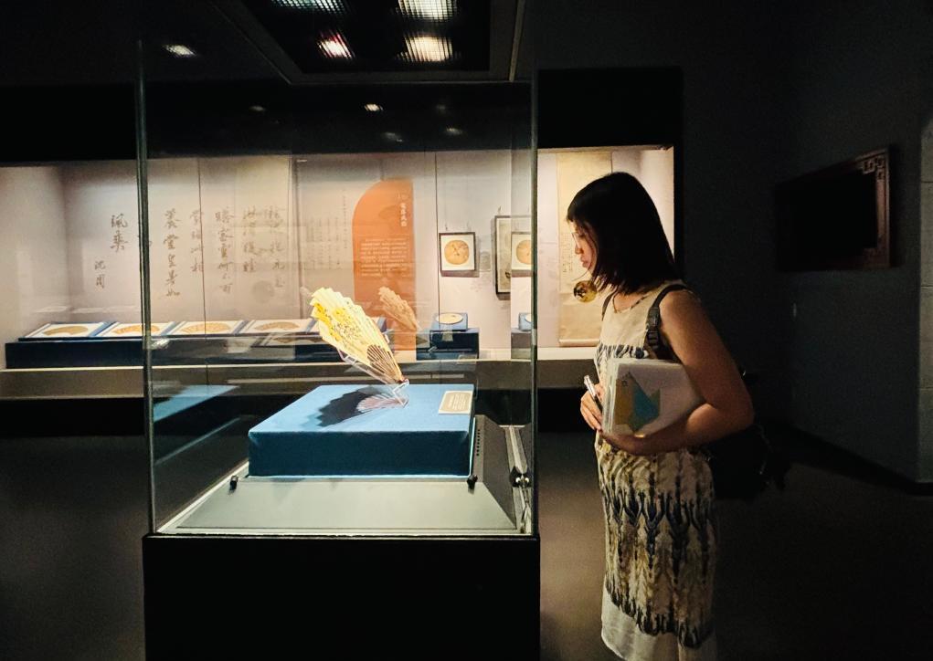 天津丨130件（套）文物亮相天津博物馆 展示中国扇文化
