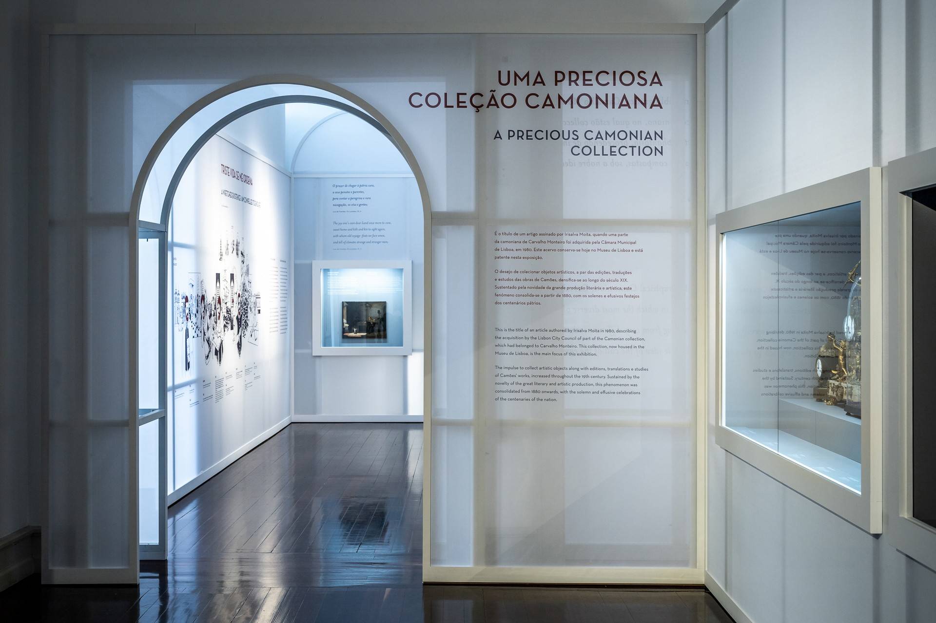 卡瓦略·蒙泰罗 (Carvalho Monteiro) 的卡蒙尼亚收藏——诗人的白色舞台布景 / P 06 studio