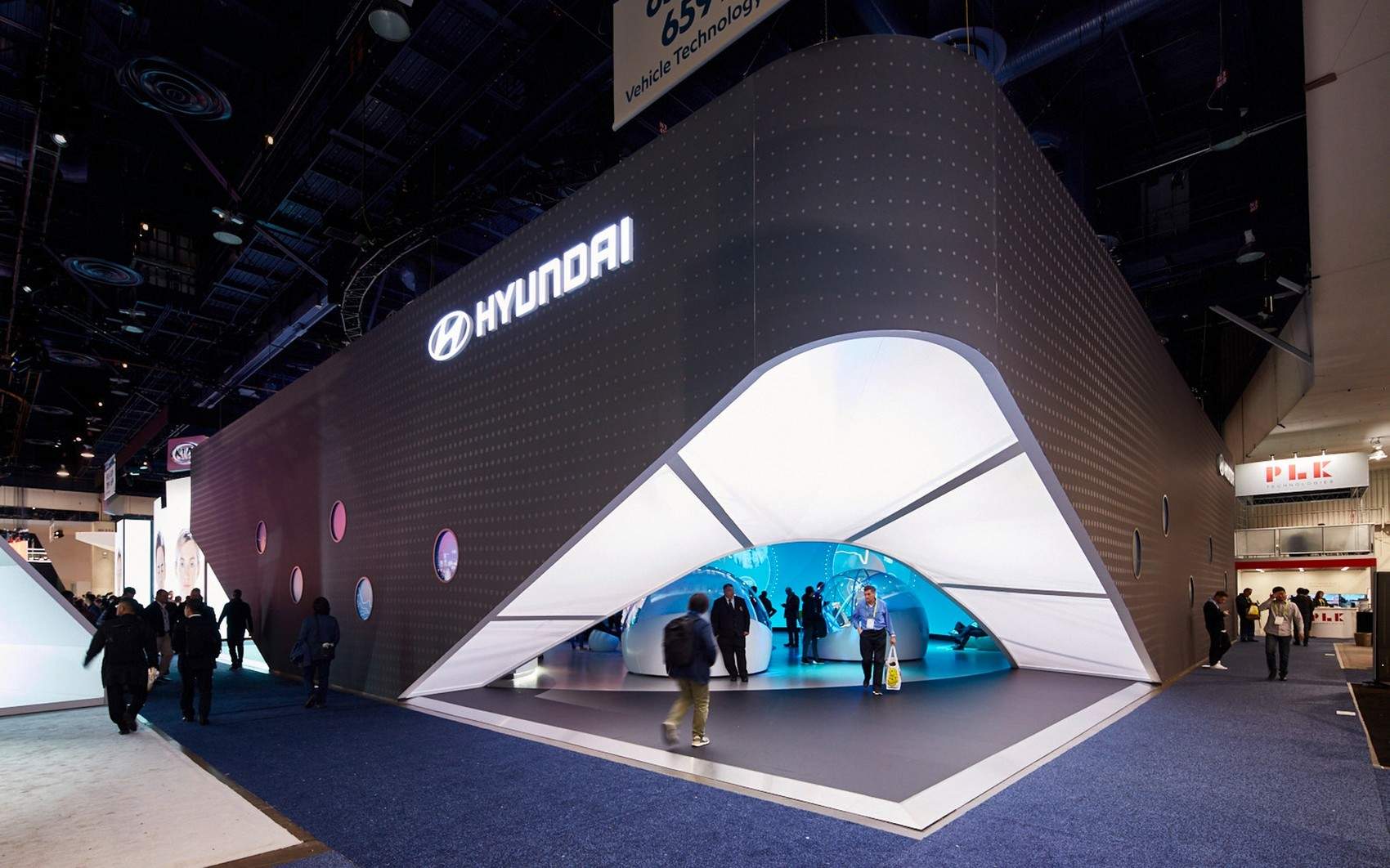 拉斯维加斯CES2019 韩国现代汽车展台——描绘属于你的世界 / ATELIER BRÜCKNER