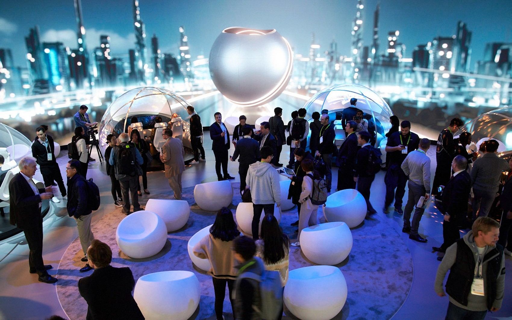 ATELIER BRÜCKNER × 四大极具影响力作品｜叙事与空间设计的极致融合