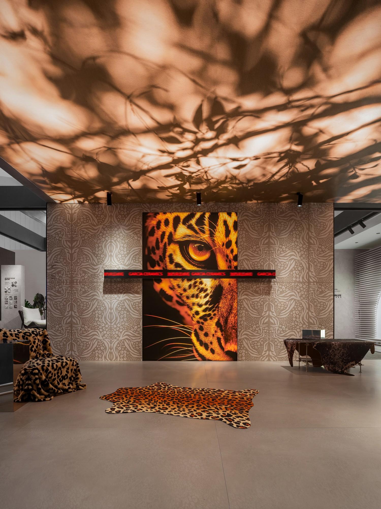 自然切片——东方意境与野性实验的共生 | 新锦成生态融创馆 / MOC DESIGN