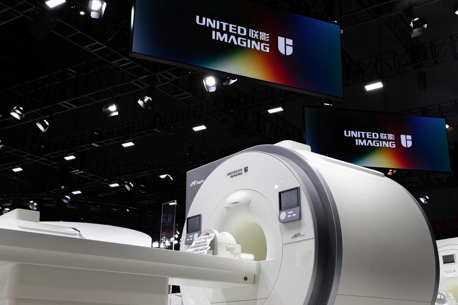 联影集团 - AI时代的未来医学影像展台 / E Studio 壹所设计工作室