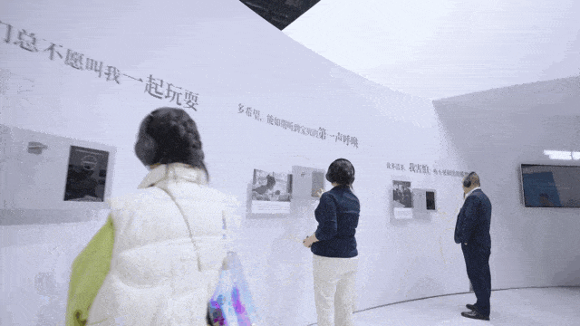 联影集团 - AI时代的未来医学影像展台 / E Studio 壹所设计工作室