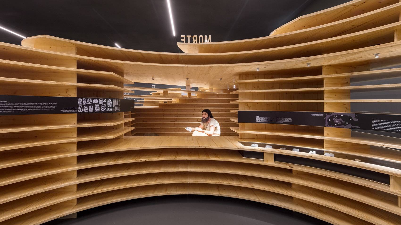 葡萄牙 莫拉巨石博物馆——以1:1实景模型作为展览结构​​ / P 06 studio