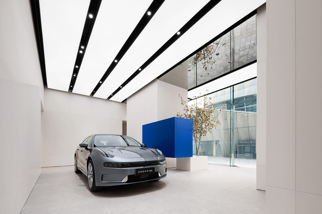 ZEEKR极氪中心·西安南湖金座店 - 在现代空间中体现古城魅力 / MOC DESIGN