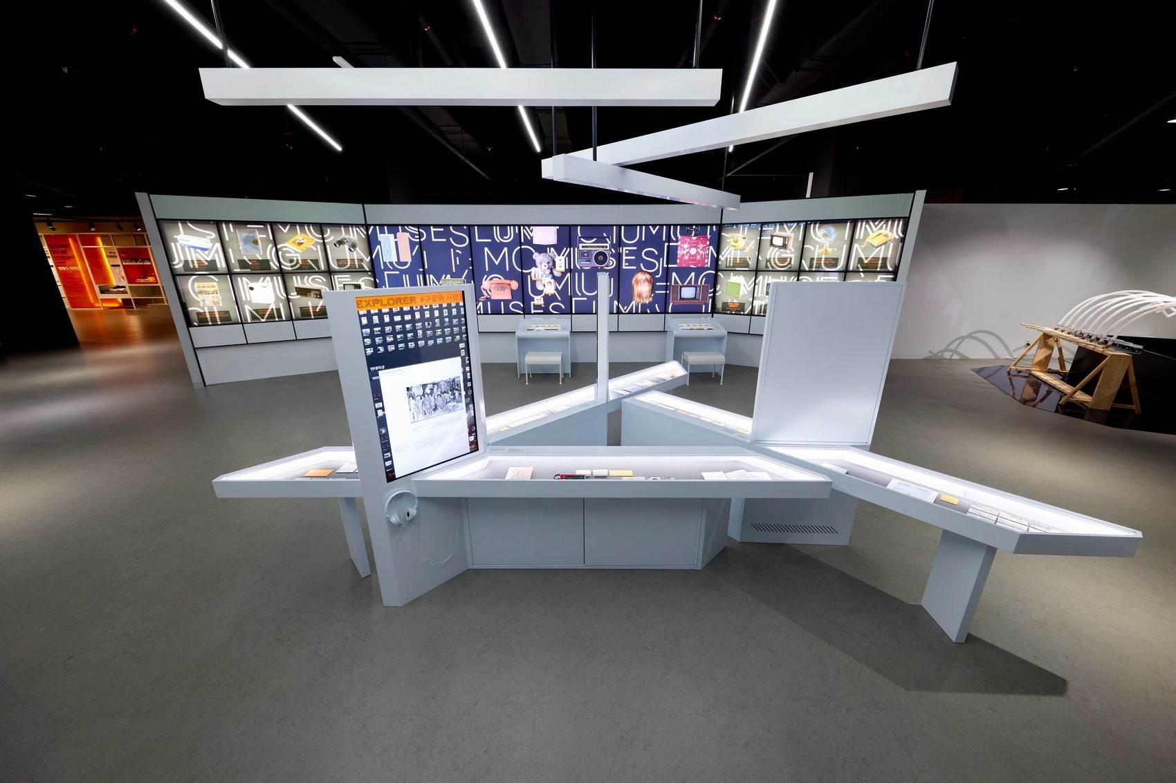 韩国首尔 G博物馆-互动图书馆 / Rebel9