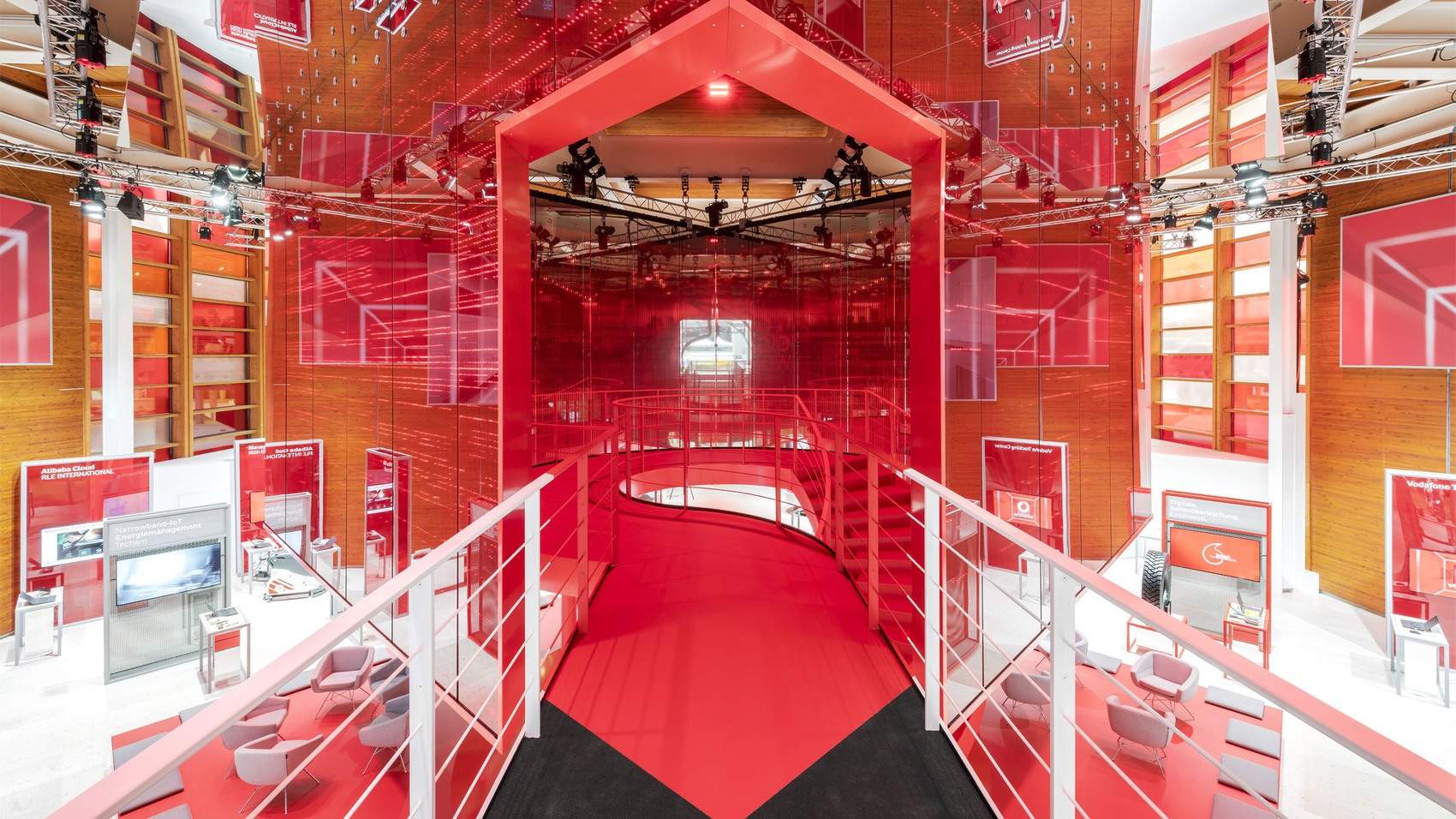 MUTABOR × 国际展台四大经典案例｜回望依旧巅峰