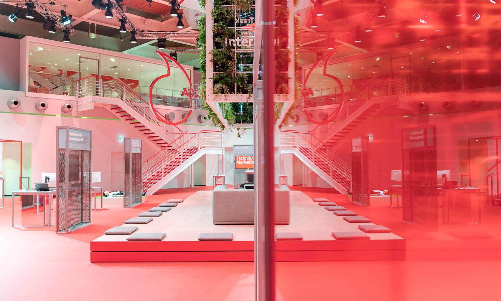 MUTABOR × 国际展台四大经典案例｜回望依旧巅峰