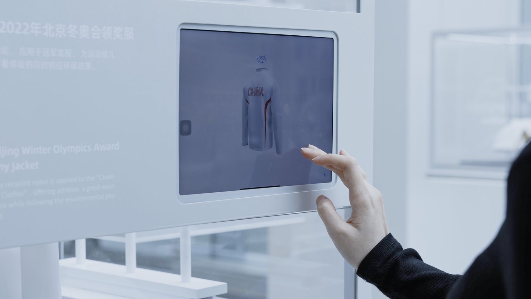 福州，恒申集团「大隐于市」体验中心：32组升降盒子解构化工产业隐形脉络 / VAVESTUDIO