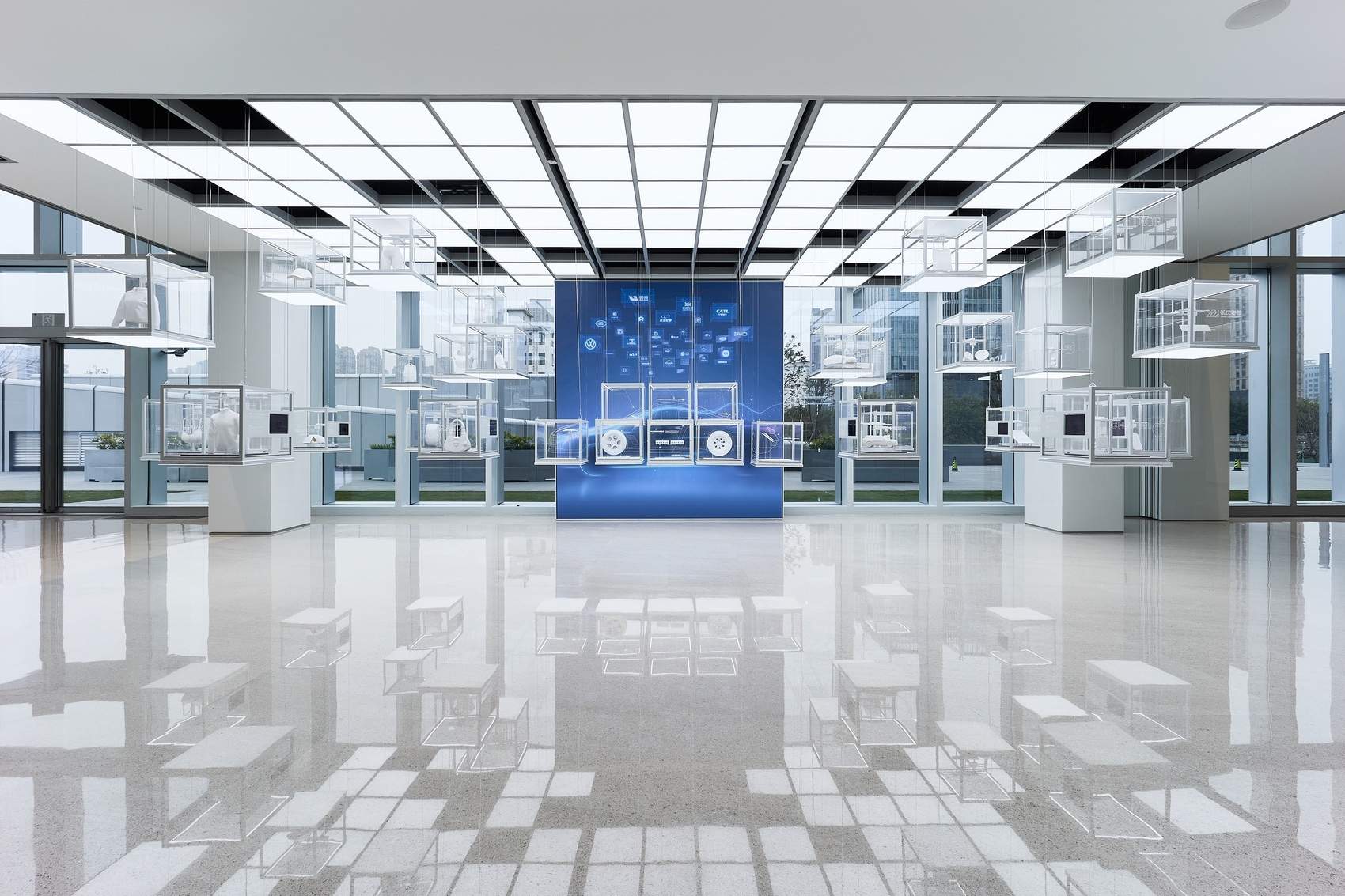 福州，恒申集团「大隐于市」体验中心：32组升降盒子解构化工产业隐形脉络 / VAVESTUDIO