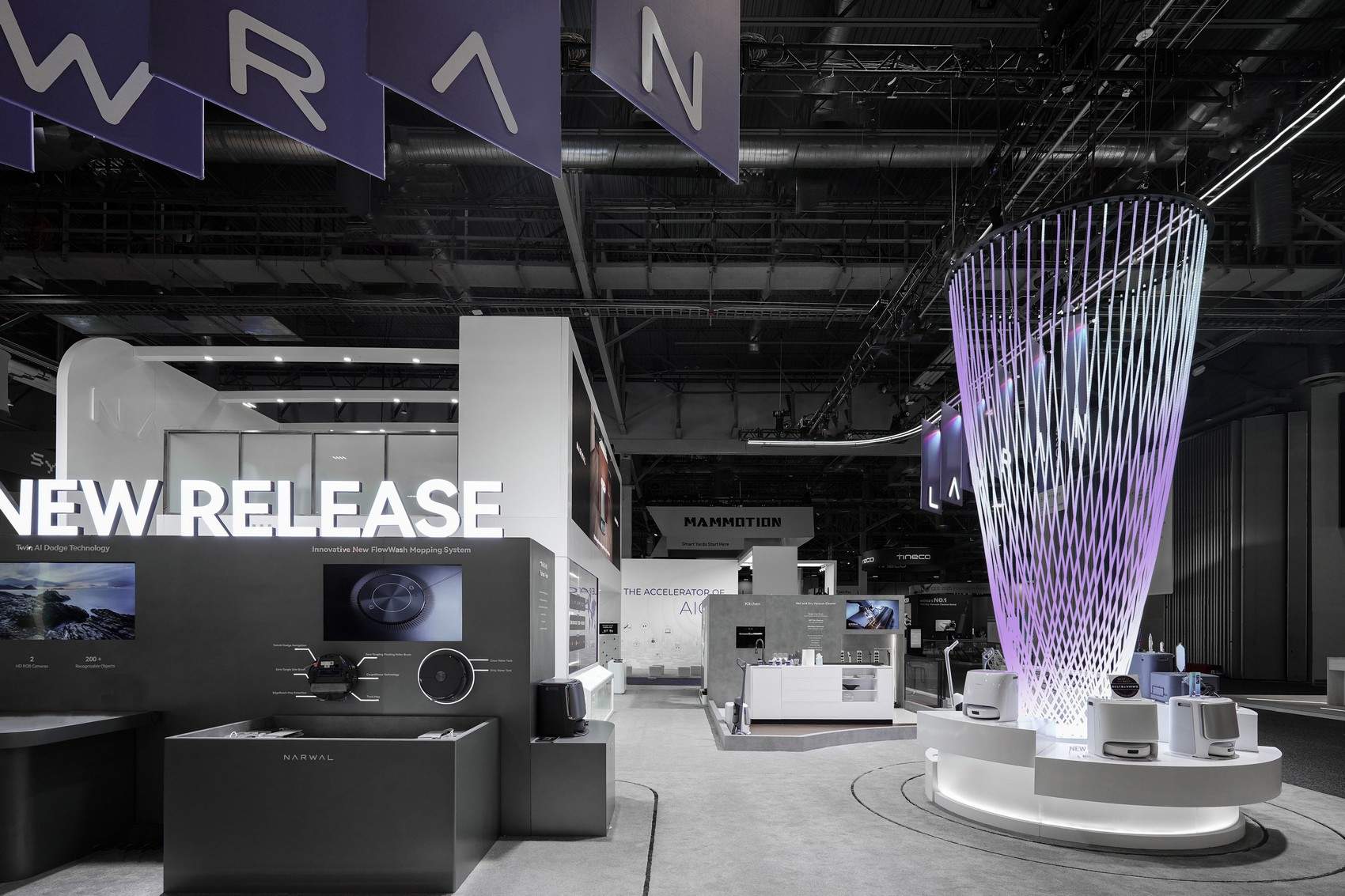 拉斯维加斯CES2025 NARWAL云鲸展台 / FORMS方世