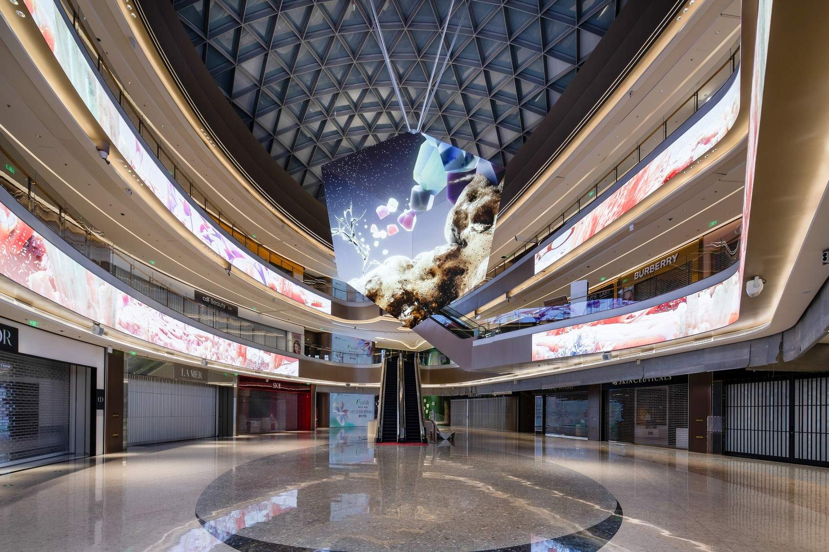 生命花园·芬芳季风 - cdf三亚国际免税城裸眼3D交互影像 / 某集体MOUJITI ART+TECH