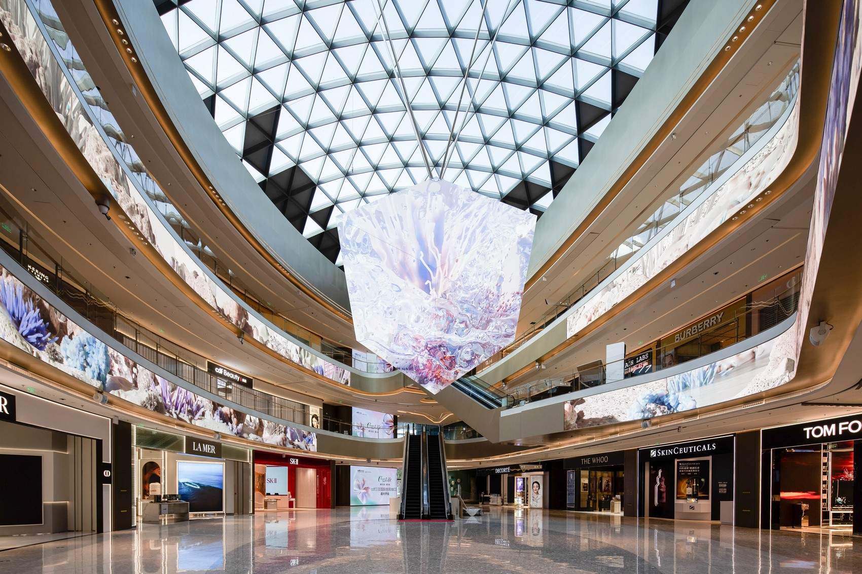 生命花园·芬芳季风 - cdf三亚国际免税城裸眼3D交互影像 / 某集体MOUJITI ART+TECH