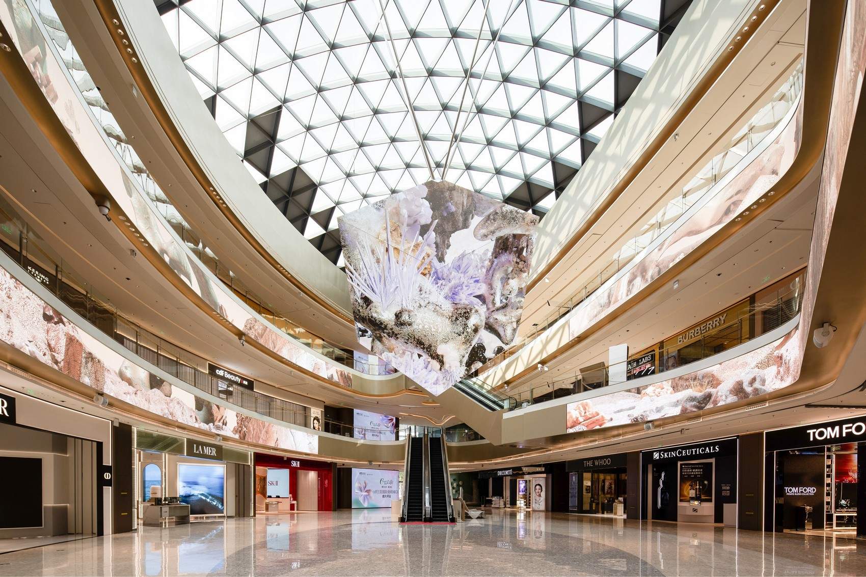 生命花园·芬芳季风 - cdf三亚国际免税城裸眼3D交互影像 / 某集体MOUJITI ART+TECH