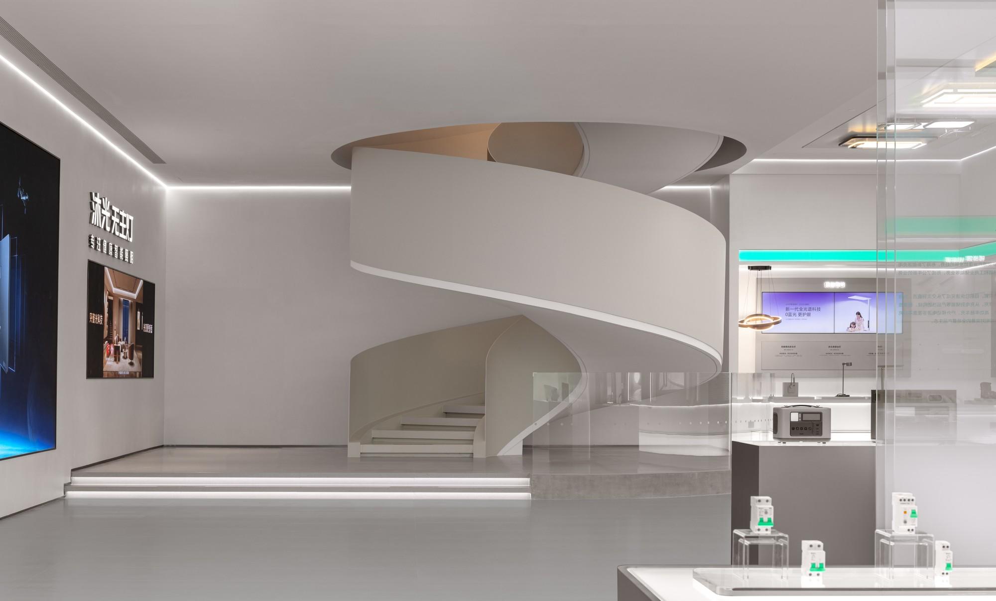 上海，公牛总部智慧展厅 / FORMS方世