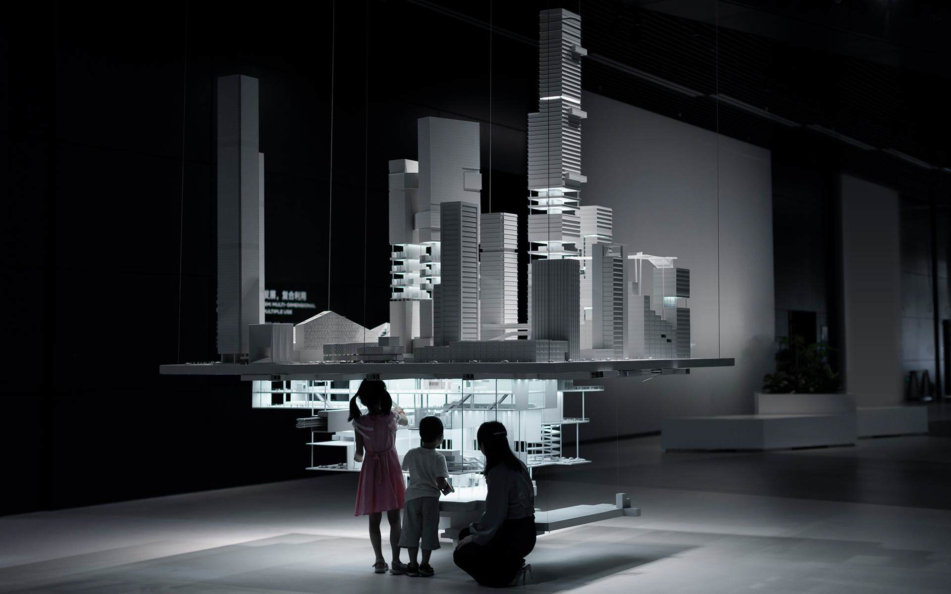 ATELIER BRÜCKNER × 四大极具影响力作品｜叙事与空间设计的极致融合