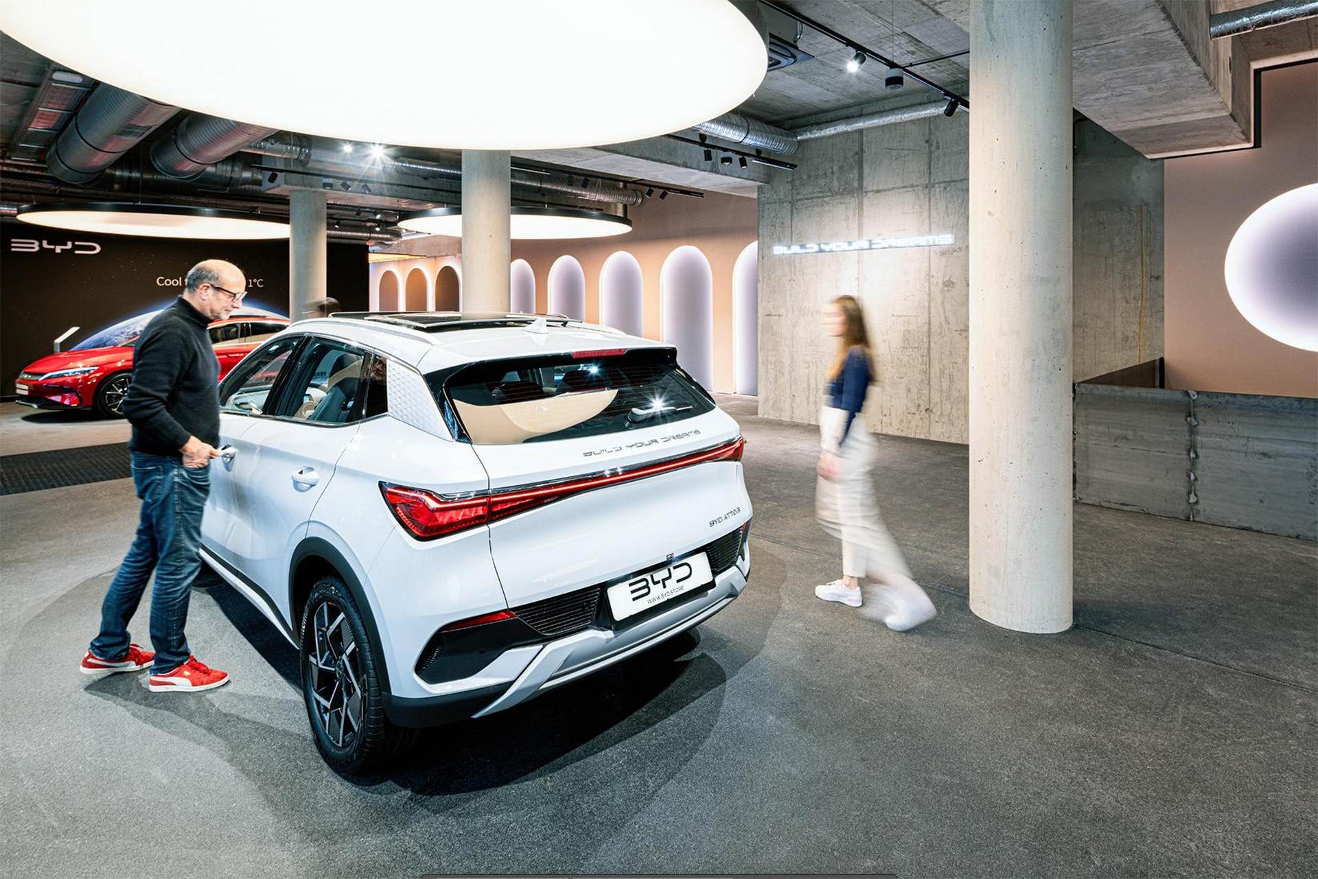 斯图加特,BYD比亚迪先锋店 / ATELIER BRÜCKNER布鲁克纳工作室