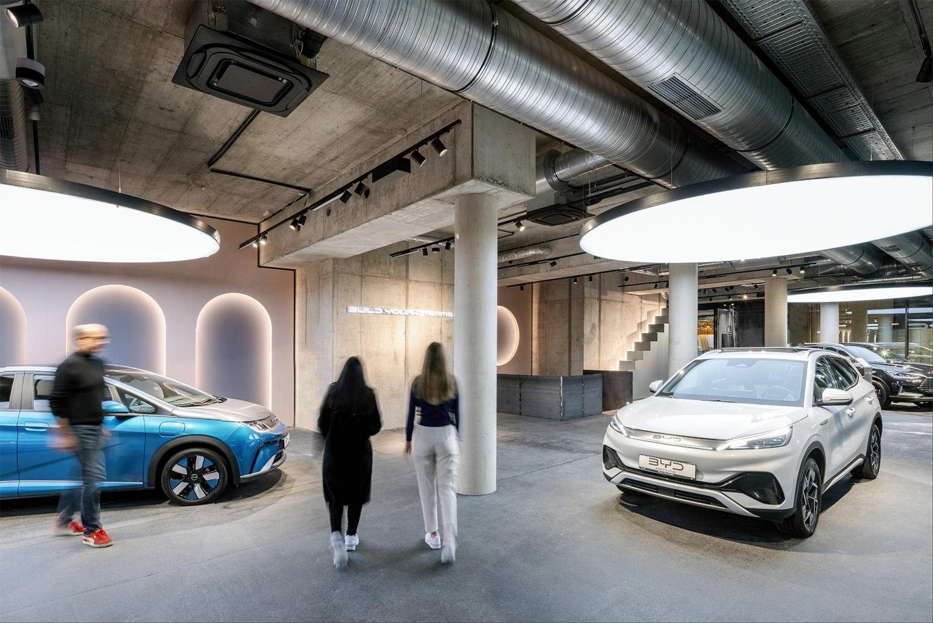 斯图加特,BYD比亚迪先锋店 / ATELIER BRÜCKNER布鲁克纳工作室