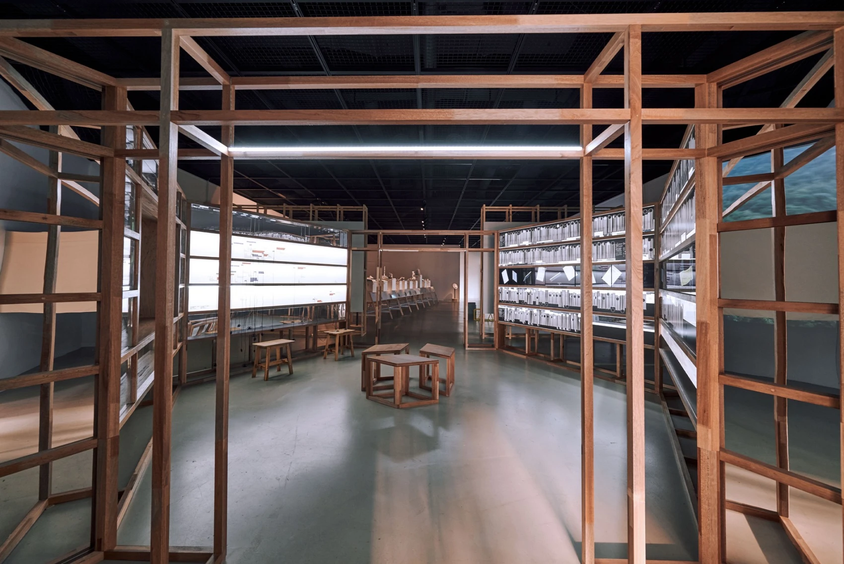 寻找“被熄灭的光”——文档扩展器丨连接起所有的档案文件 / Rebel9