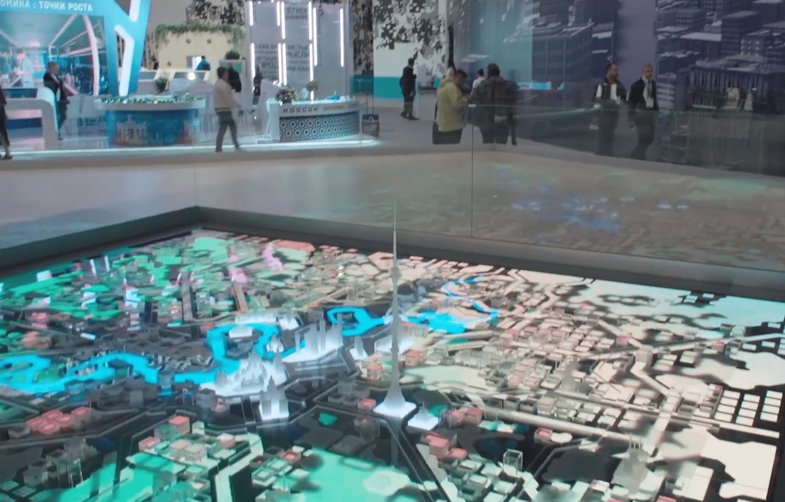 MUF 2017 莫斯科城市论坛（Moscow Urban Forum 2017）微缩莫斯科数字沙盘 / Inty++