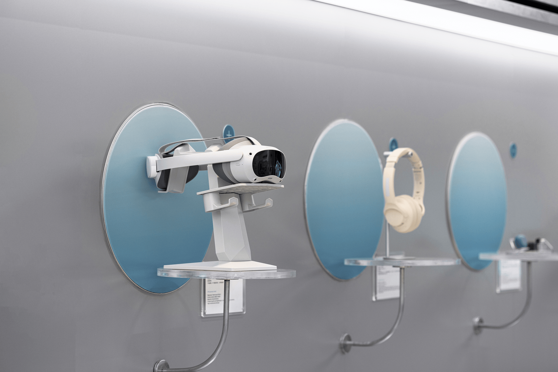 上海，ORINKO会通上海研究院数字展厅 / FORMS方世