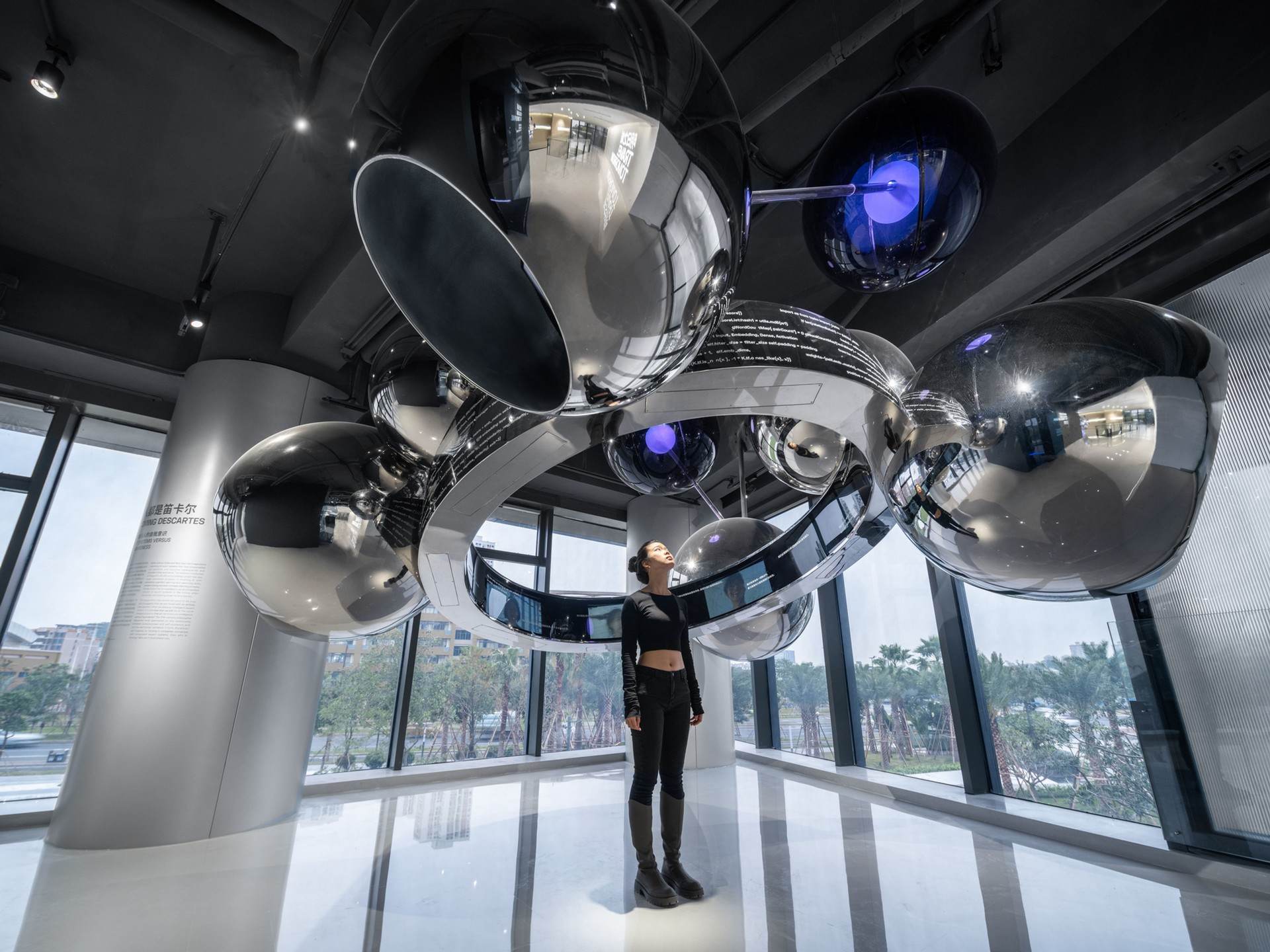 珠海金山软件园展厅，金山创想馆 - 明日之城展 / 直径叙事设计