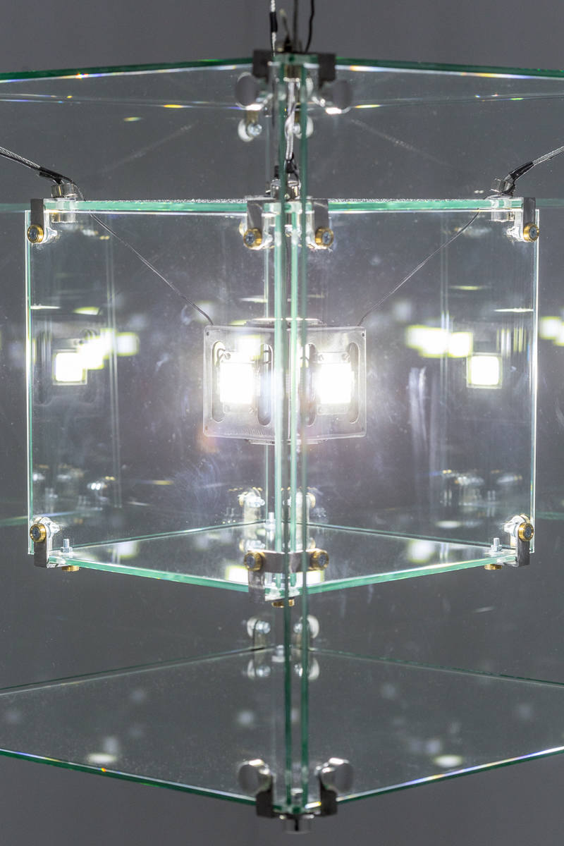 俄罗斯Zifergauz画廊,《Spectrum光谱》数字艺术个展 / Radugadesign