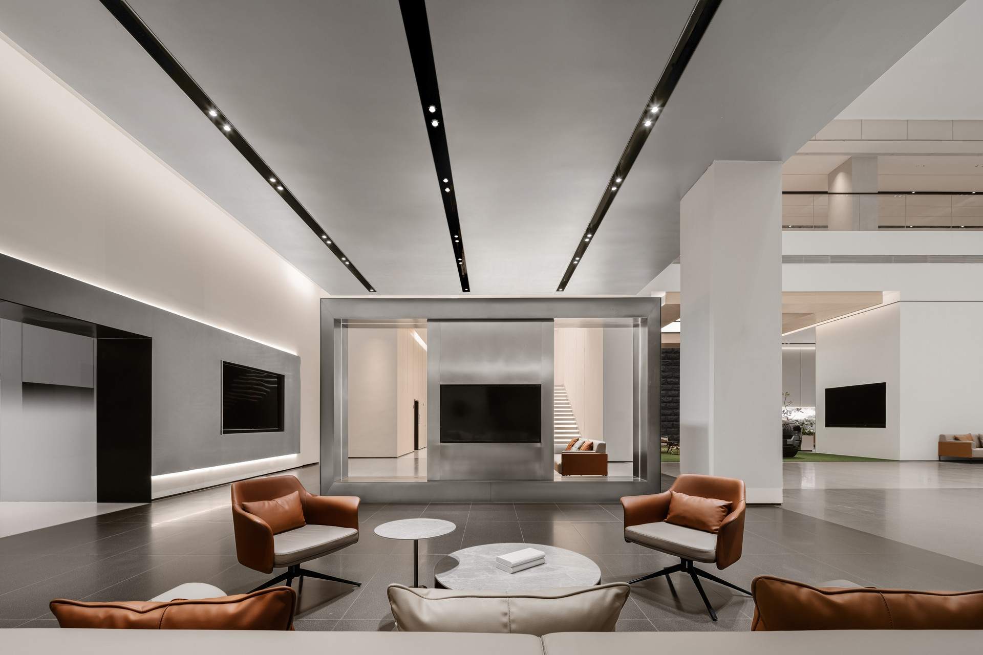 长沙比亚迪仰望汽车超级旗舰中心店 / FORMS方世