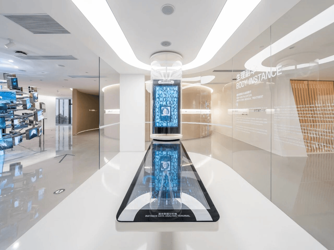 珠海金山软件园展厅，金山创想馆 - 明日之城展 / 直径叙事设计