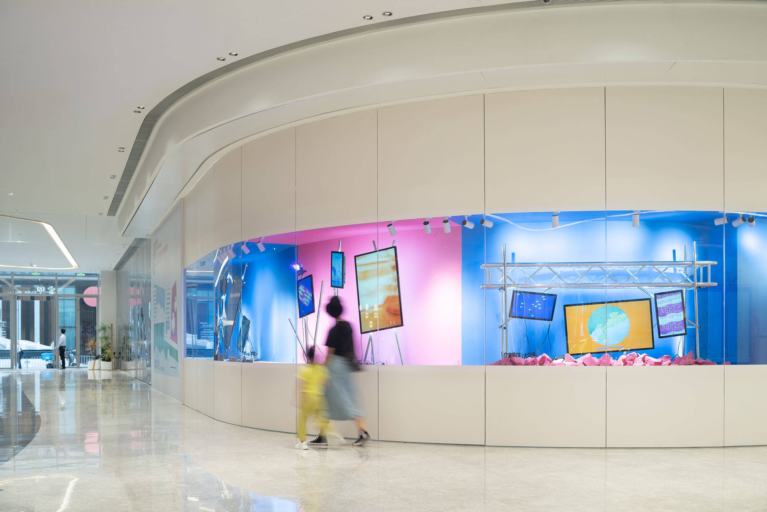 超级分镜——深圳文化多样性主题策展季 / 直径叙事设计