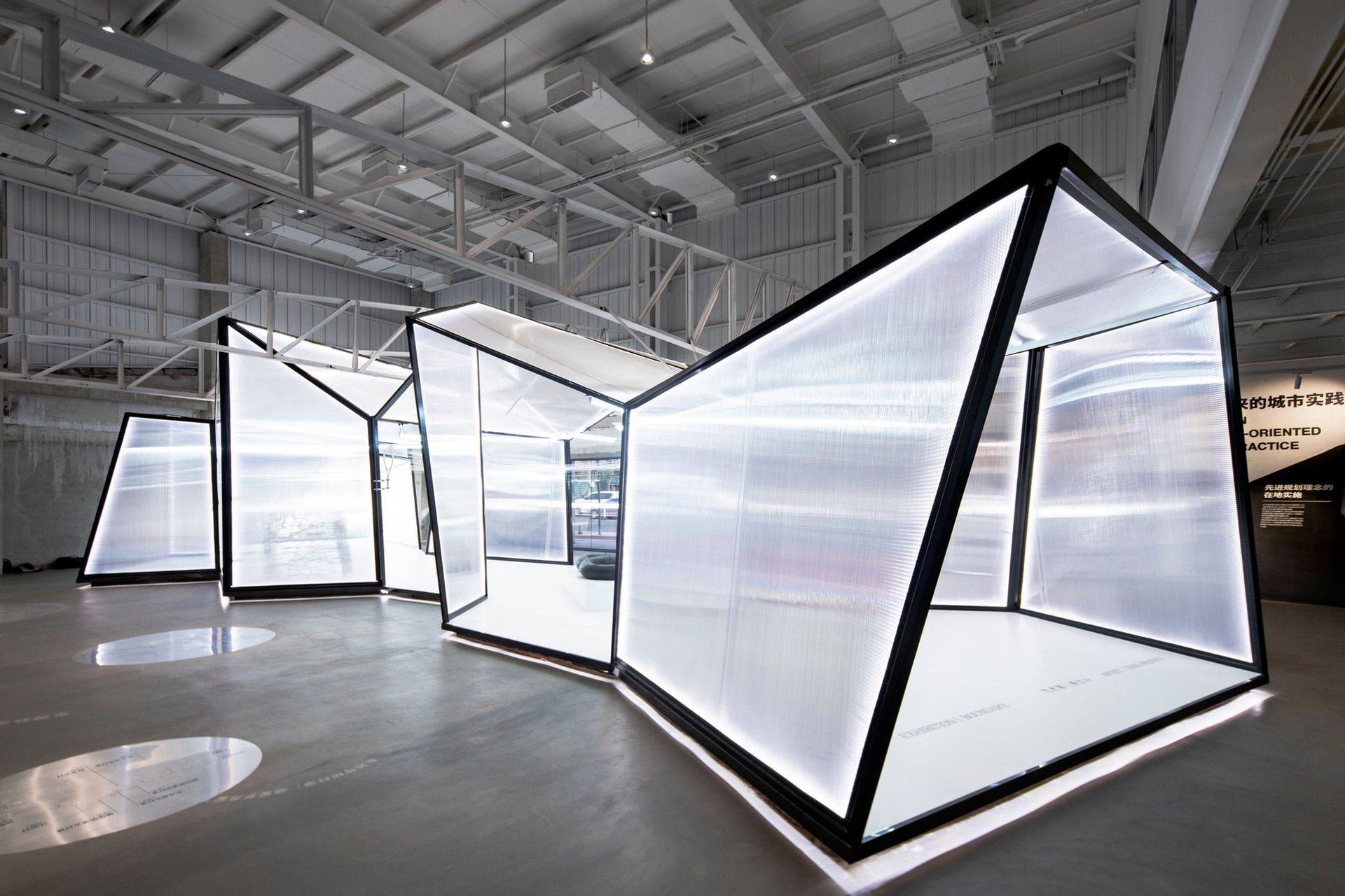 东莞，万科龙湾创想社—1835城市展厅 / 直径叙事设计