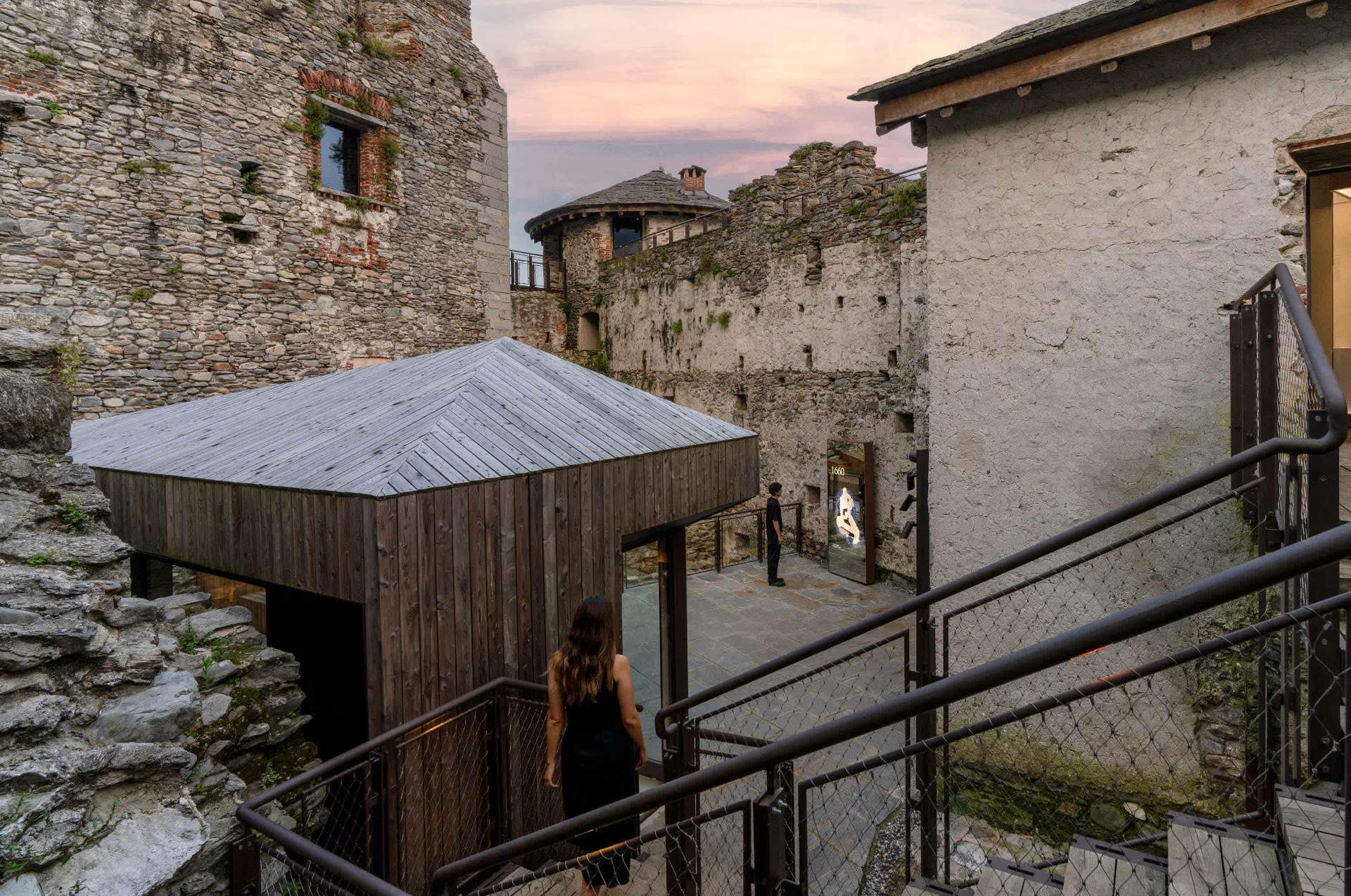 坎内罗漫步传说 - 马焦雷湖声音城堡 / Dotdotdot