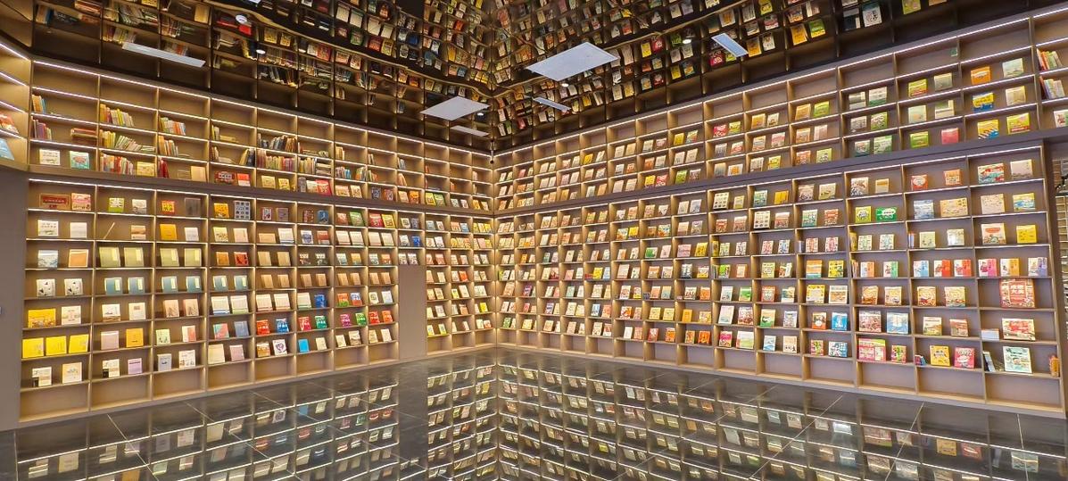 巴西COP30 - 意大利馆“共创未来”主题展多媒体装置艺术 / Dotdotdot