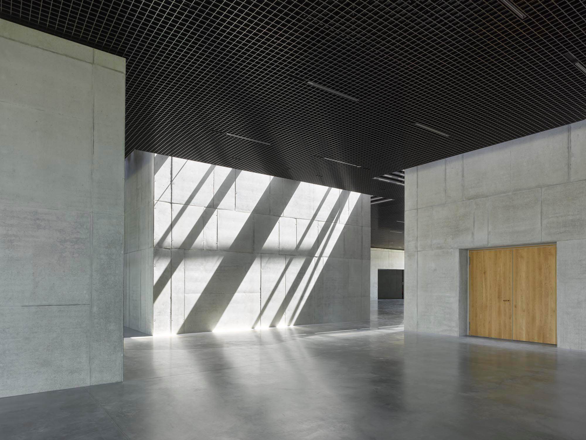 吉博力园区：集学习、建筑与品牌于一体的创新空间 / ATELIER BRÜCKNER