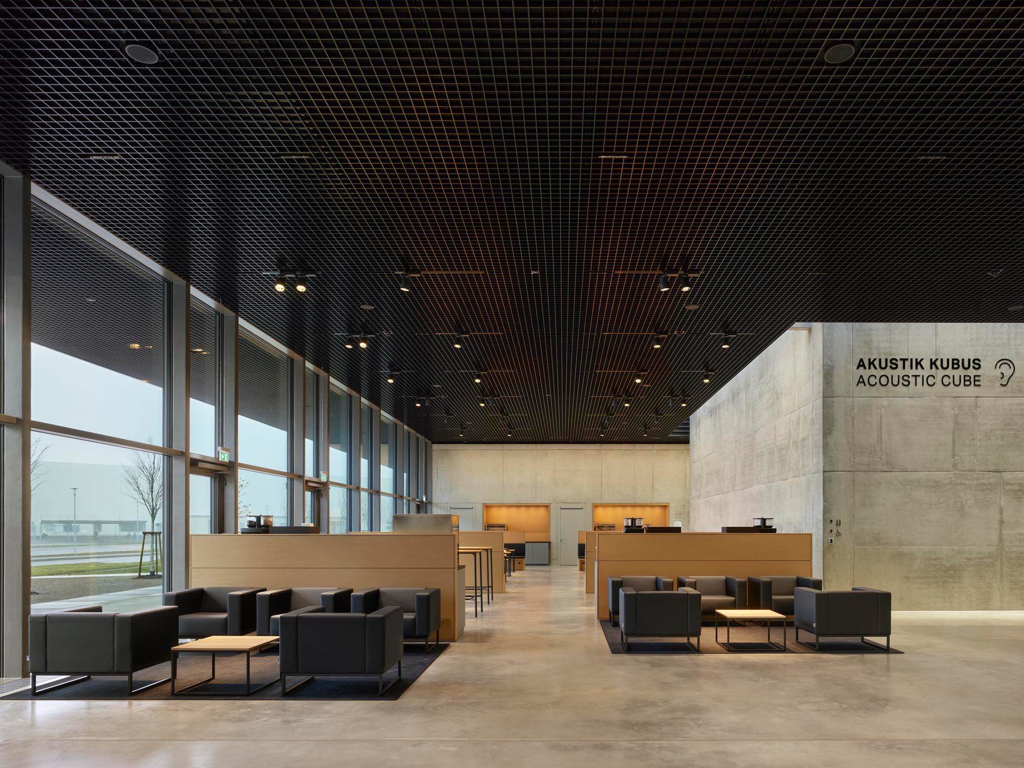 吉博力园区：集学习、建筑与品牌于一体的创新空间 / ATELIER BRÜCKNER