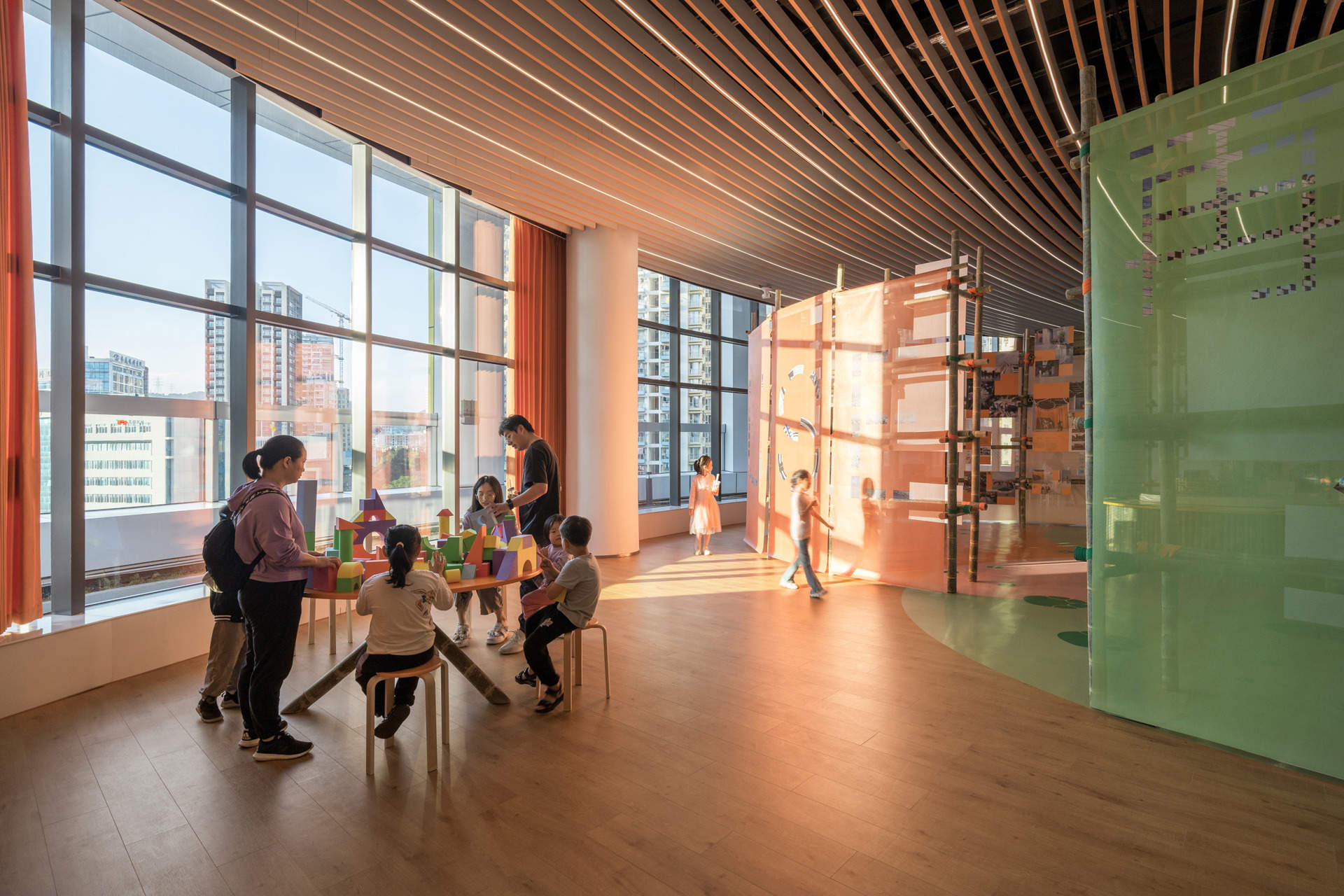 探索深圳妇女儿童中心：低碳、儿童友好型城市的循环宣言 / MVRDV事务所