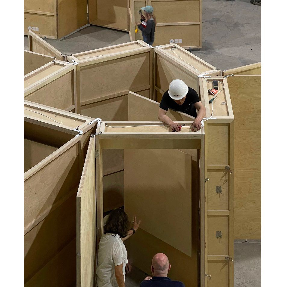 ART021 BEIJING “珍宝阁" 特别展览展柜系统设计 / Pills Architects