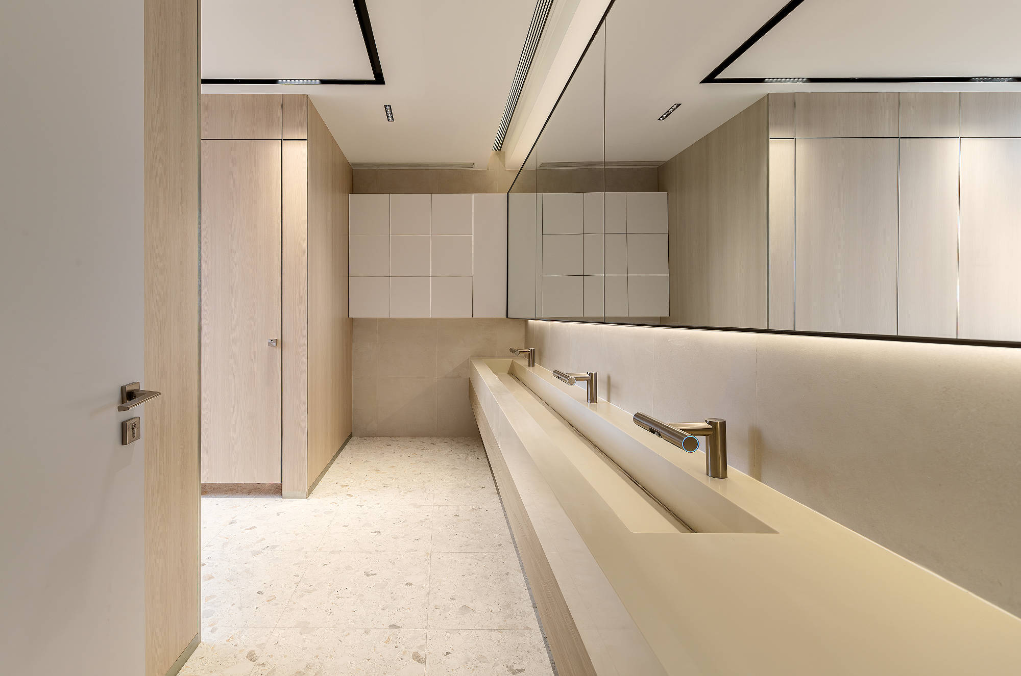 上海，阿特拉斯·科普柯OPC创新中心及办公室 / UNION