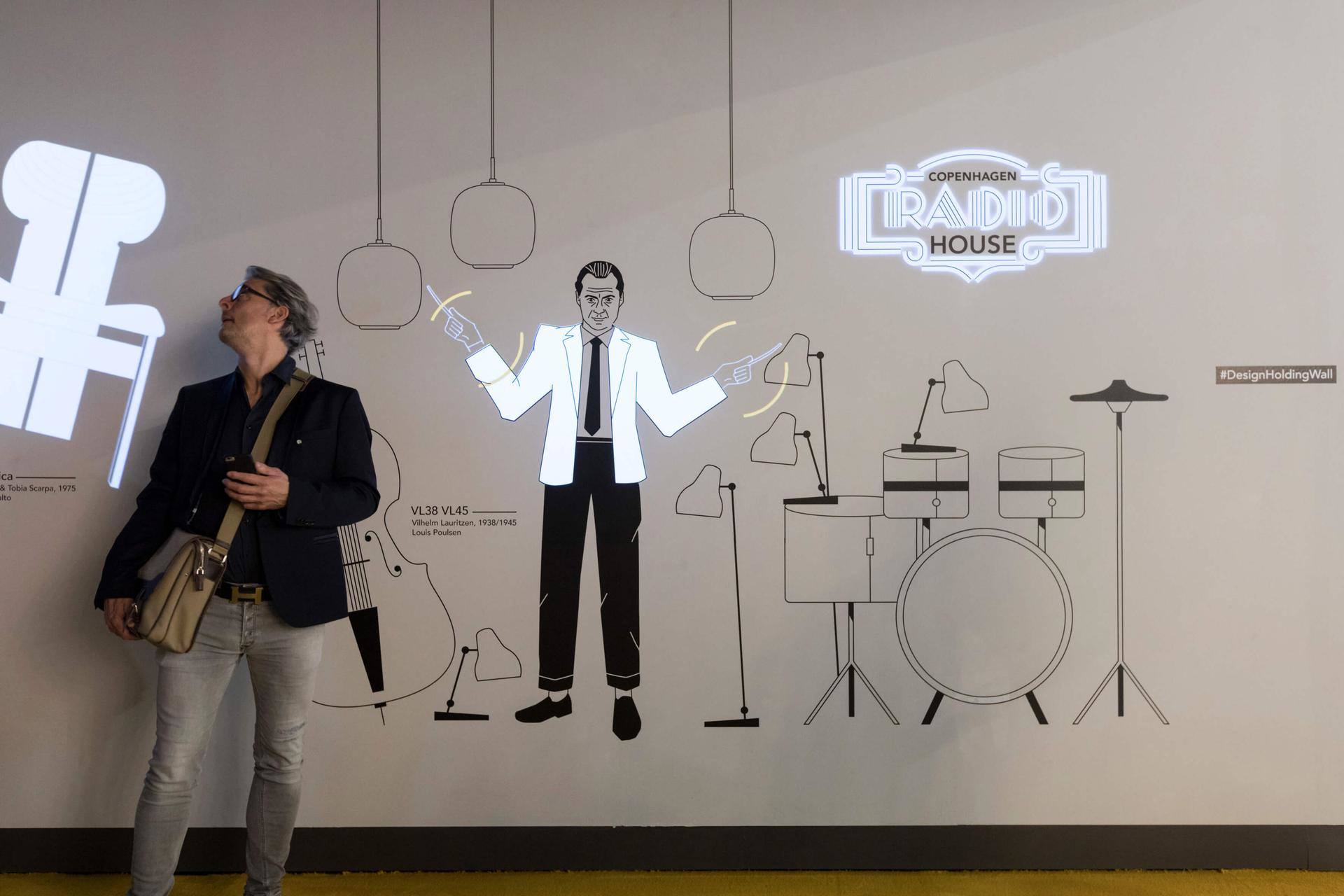 为 Design Holding 打造的趣味互动墙，米兰设计周国际家具展 / Dotdotdot